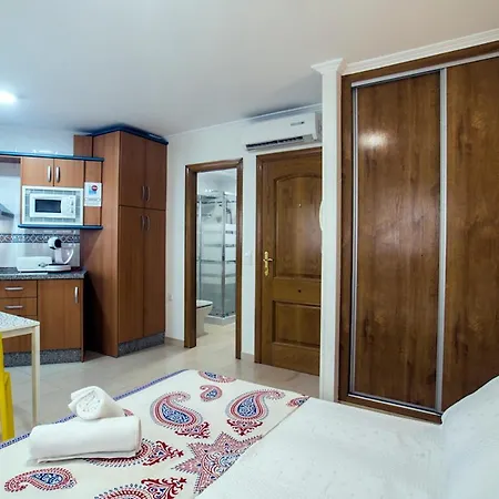 Holidays2torremolinos Bajondillo Super High Speed Wifi & 50m Beach (adults Only) * Torremolinos