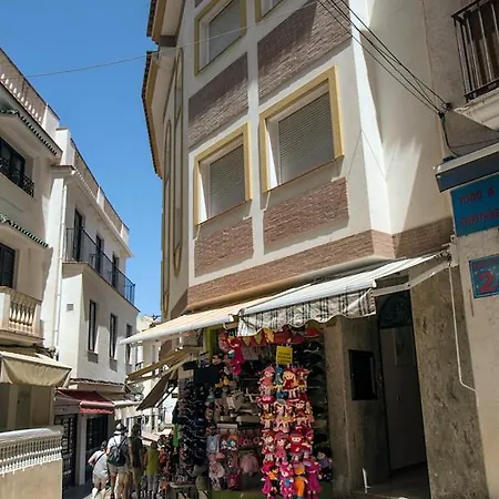 Holidays2torremolinos Bajondillo Super High Speed Wifi & 50m Beach (adults Only) *