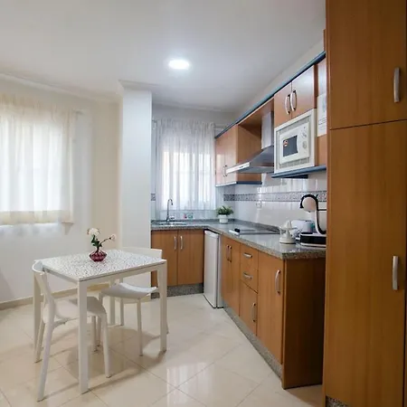 Apartment Holidays2torremolinos Bajondillo Super High Speed Wifi & 50m Beach (adults Only) Torremolinos